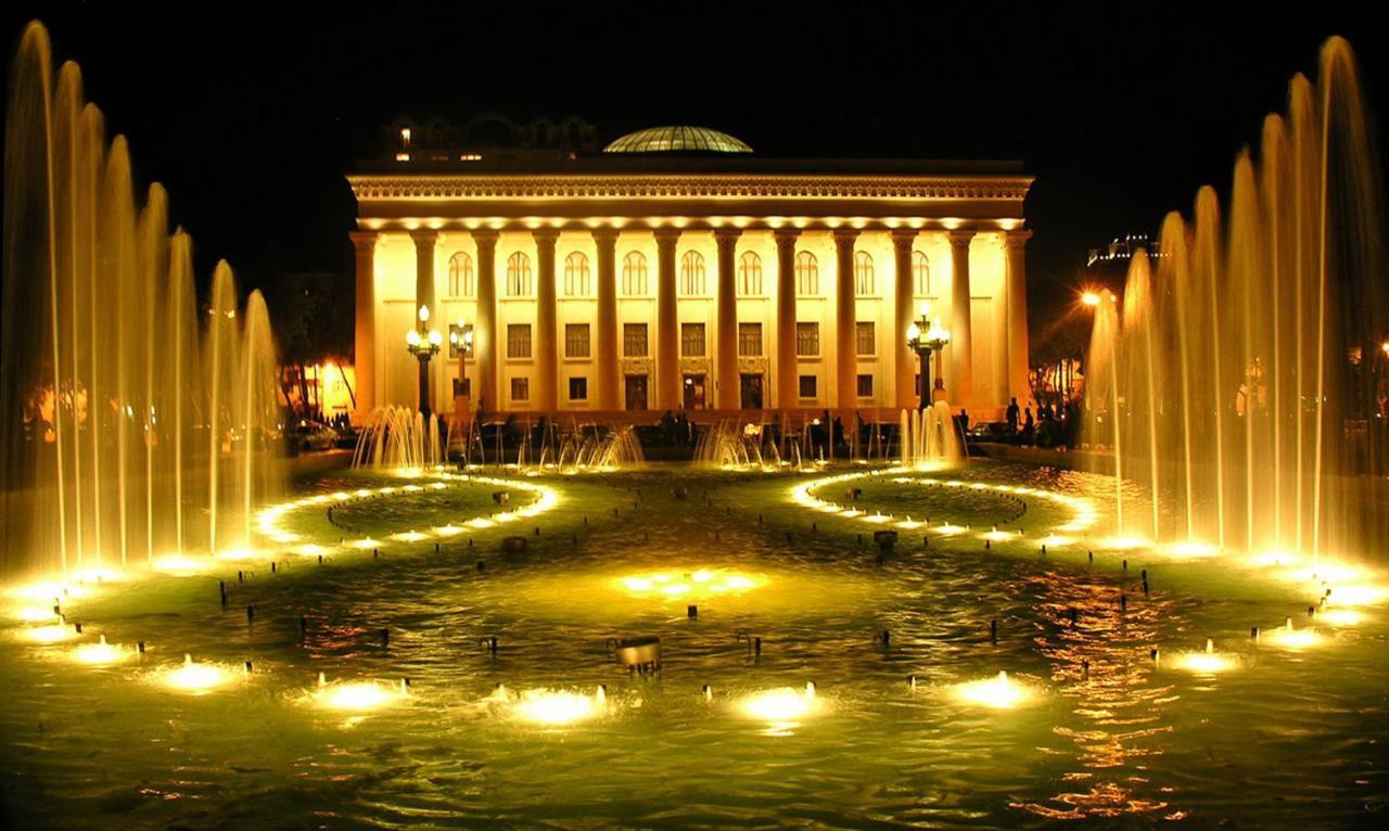 Sharq Plaza Hotel Baku Exterior photo